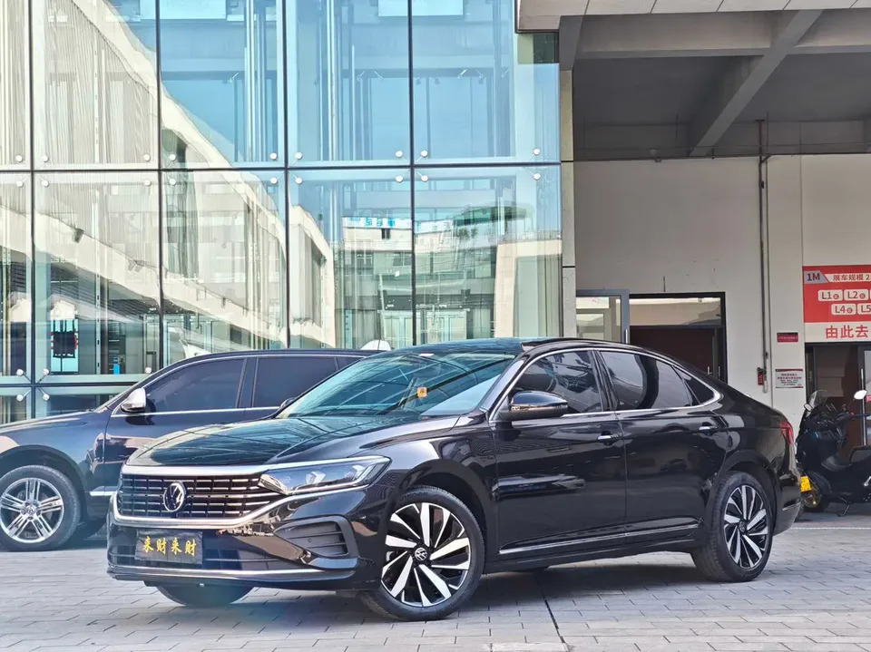 Volkswagen Passat 2024