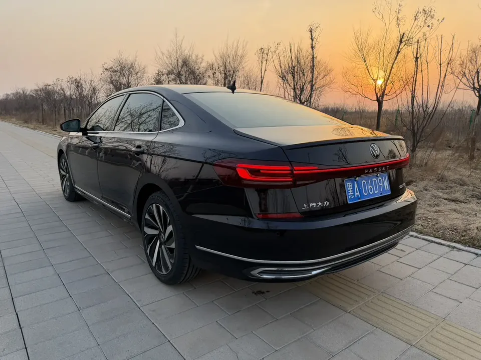 Volkswagen Passat Passat 2022 280TSI Elite Edition 2022 — миниатюра 2