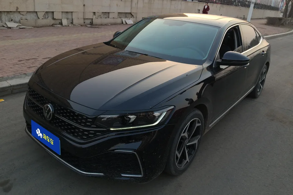 Volkswagen Passat 2024