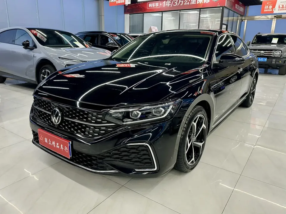 Volkswagen Passat 2022