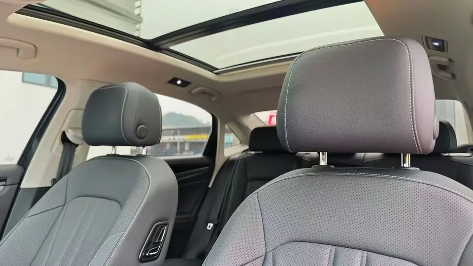Volkswagen Passat Passat 2025 Outstanding Model 330TSI Elite Edition 2025 — миниатюра 3