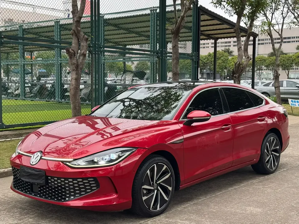 Volkswagen Lamando Lingdu L 280TSI DSG Super Hot Flagship Edition 2023 — фото 1, купить с доставкой в Москву
