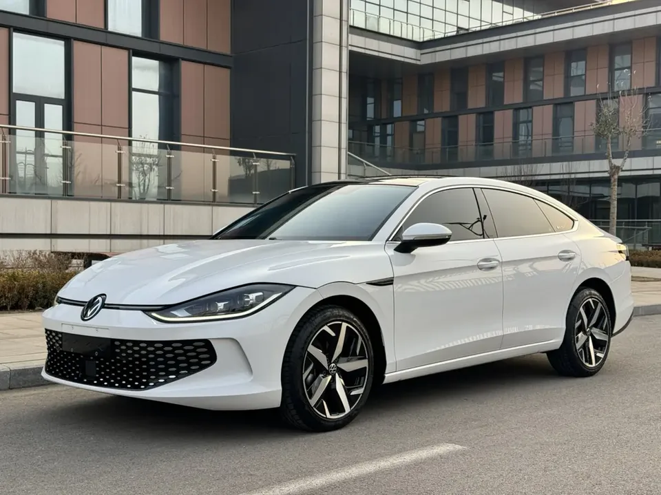 Volkswagen Lamando Lingdu Lingdu L 280TSI DSG Cool Edition 2023 — фото 1, купить с доставкой в Москву