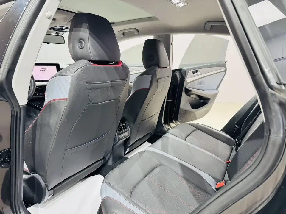 Volkswagen Lamando Lingdu Lingdu L 280TSI DSG Cool Edition 2022 — миниатюра 4
