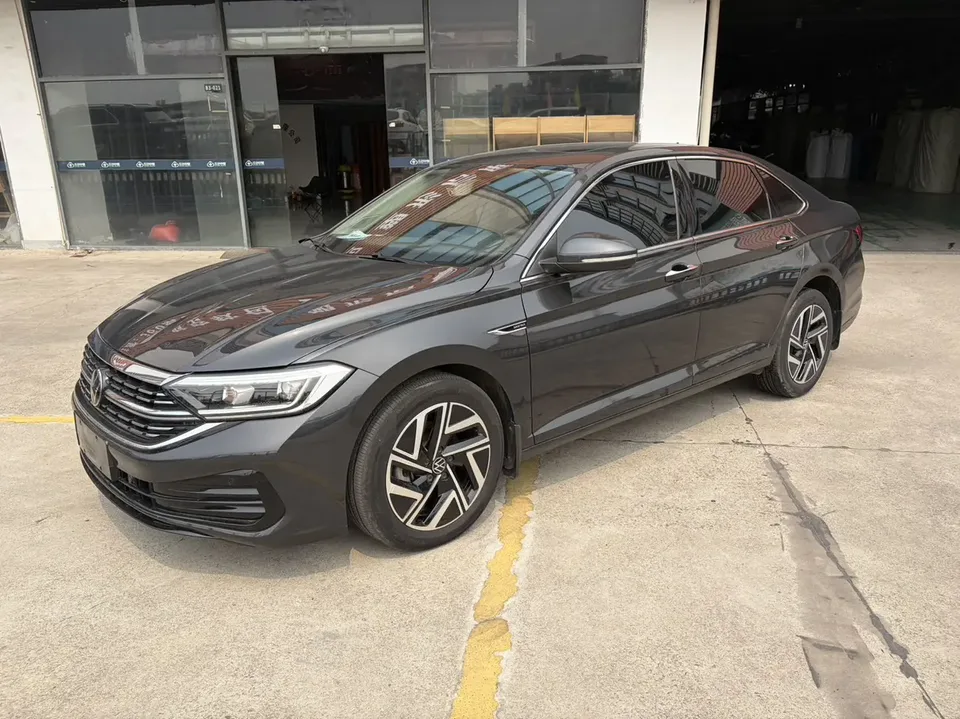 Volkswagen Sagitar 2022