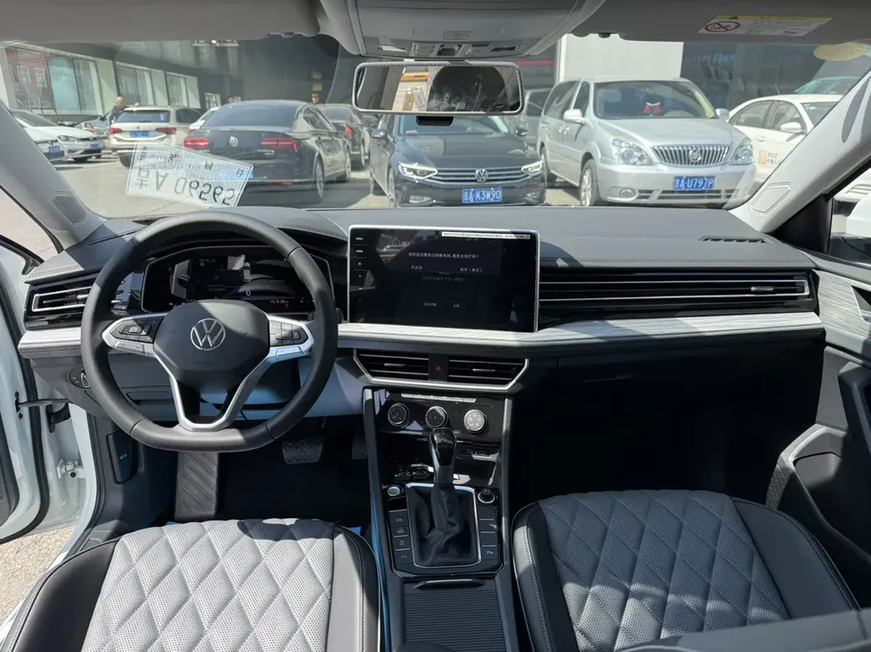 Volkswagen Sagitar Sagitar facelift 300TSI DSG Beyond Edition 2026 — миниатюра 3