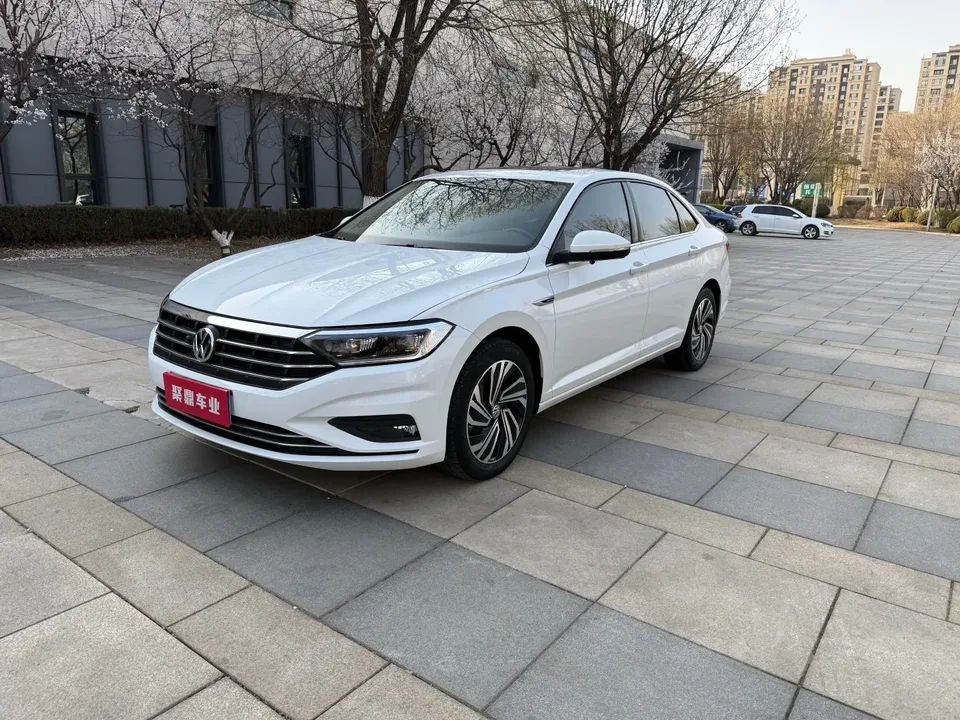 Volkswagen Sagitar 2022