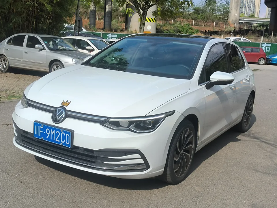 Volkswagen Golf golf 2021 280TSI DSG Pro 2022 — photo 1, buy with delivery to Moscow