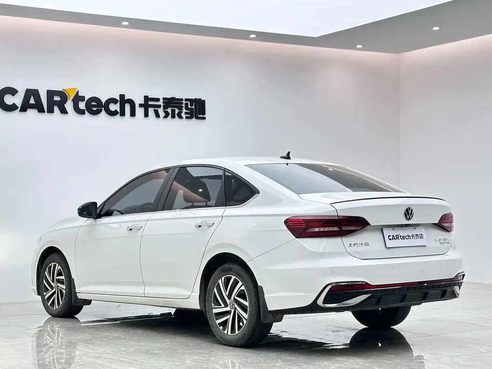 Volkswagen Lavida 300TSI DSG Starry Sky Edition 2023 — миниатюра 5
