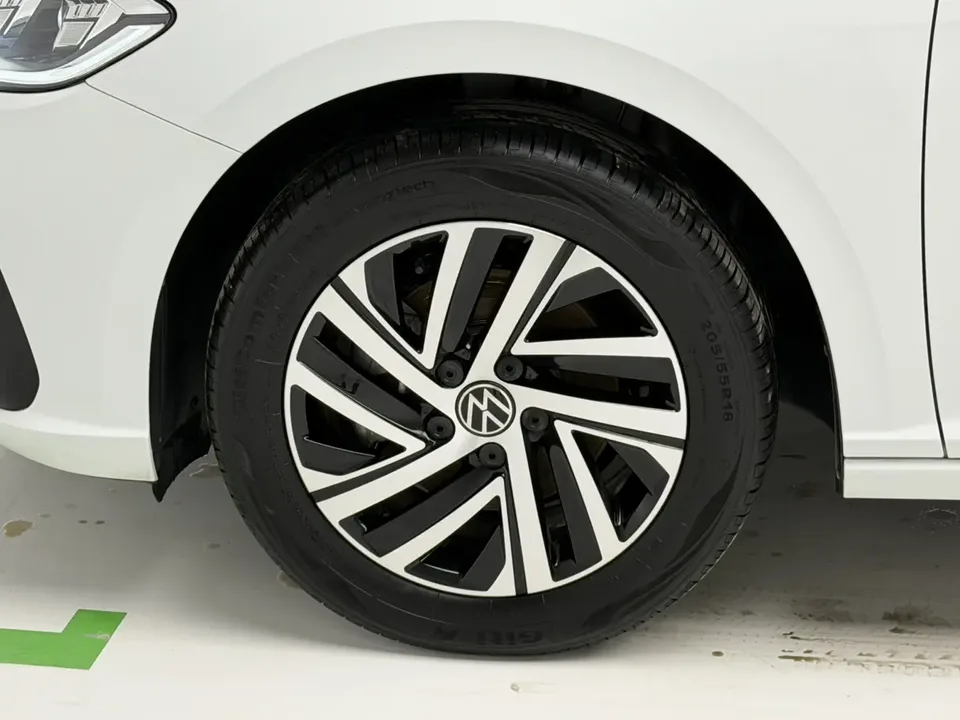 Volkswagen Lavida Lavida 2024 300TSI DSG Starry Sky Full Edition 2024 — миниатюра 2