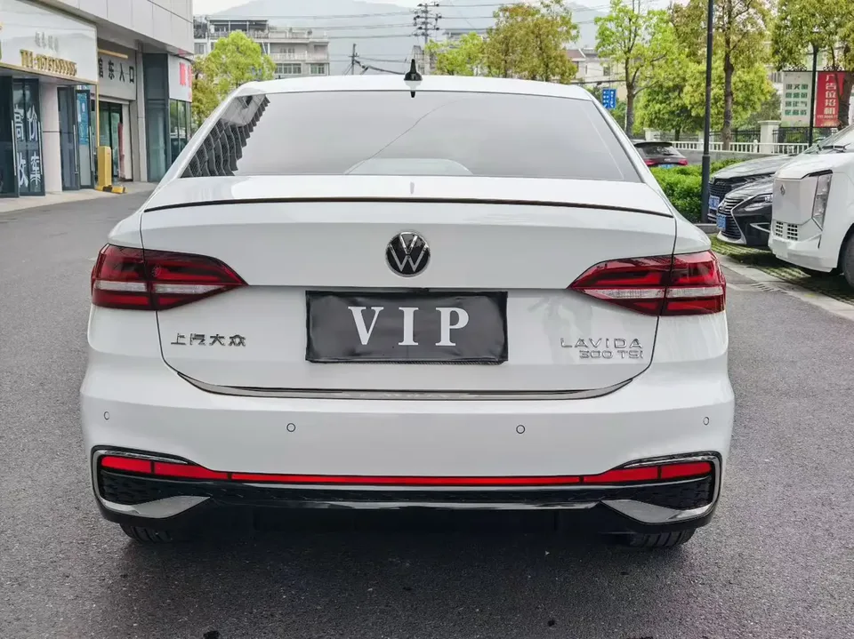 Volkswagen Lavida Lavida 2024 300TSI DSG Starry Sky Leading Edition 2024 — миниатюра 2