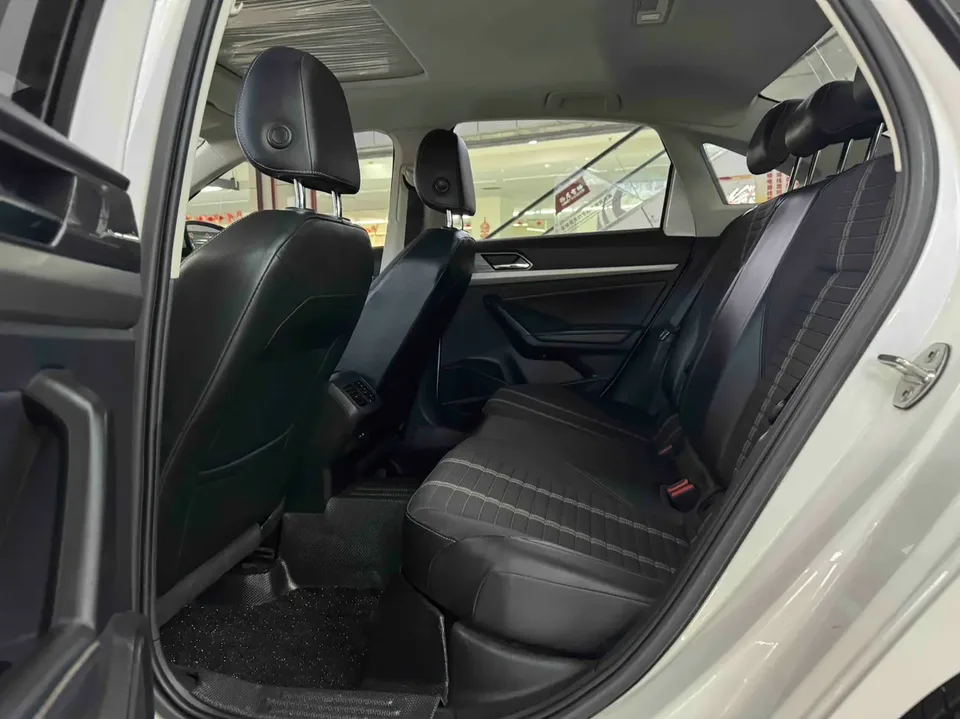 Volkswagen Lavida Lavida 2021 280TSI DSG Comfort Edition 2022 — миниатюра 3