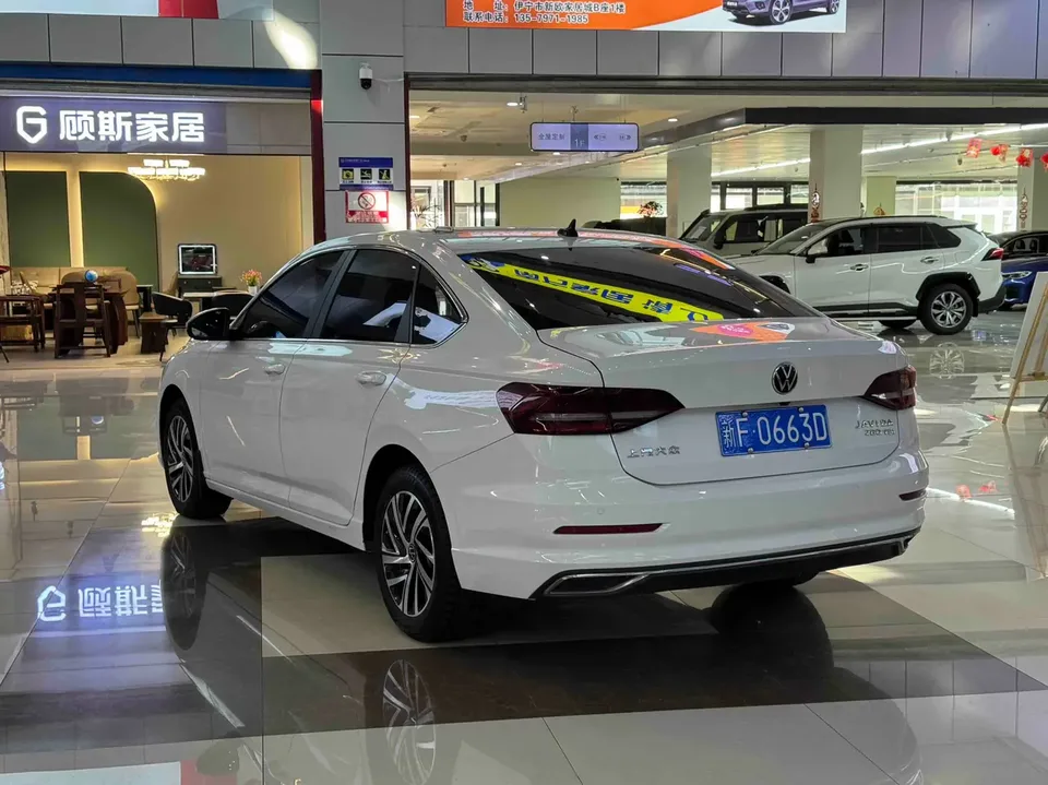 Volkswagen Lavida Lavida 2021 280TSI DSG Comfort Edition 2022 — миниатюра 4