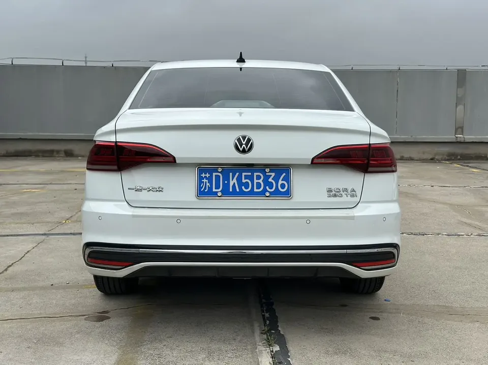 Volkswagen Bora Bora 2023 280TSI DSG Premium Edition 2022 — миниатюра 2