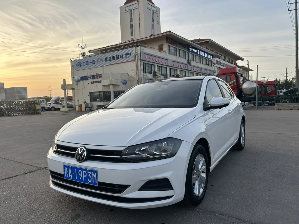Volkswagen Polo Polo 2021 Plus 1.5L Automatic Panoramic Enjoyment Edition 2022 — photo 1, buy with delivery to Moscow
