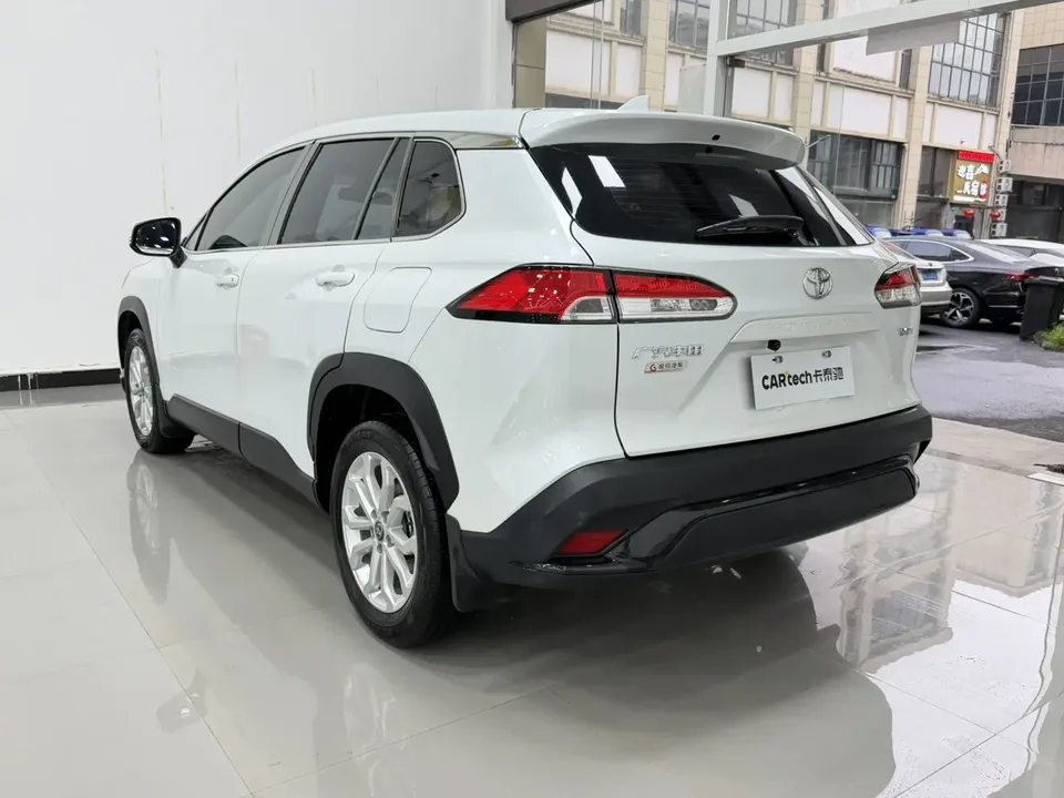 Toyota Frontlander 2.0L CVT Elite Edition 2025 — миниатюра 4