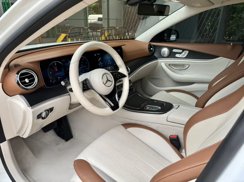 Mercedes-Benz E-Class E-Class 2023 Mercedes-Benz E-Class 2023 E 300 L luxury sedan 2023 — thumbnail 3
