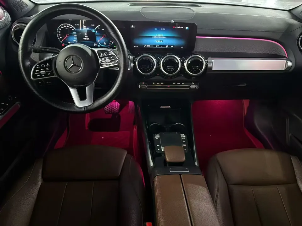 Mercedes-Benz GLB-Class Mercedes-Benz GLB 2023 GLB 200 Dynamic 2023 — миниатюра 4