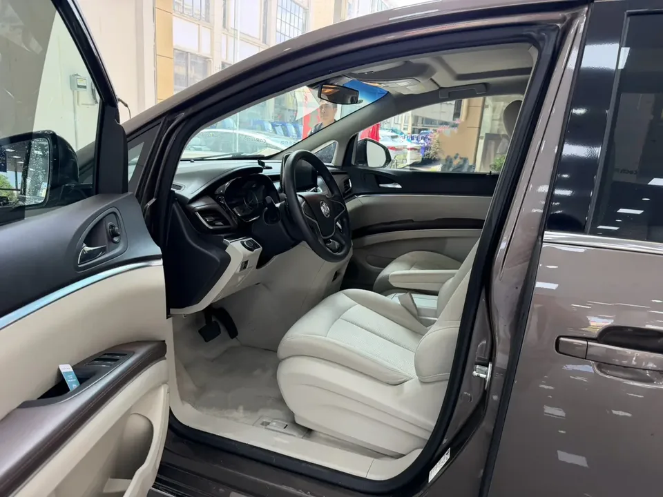 Buick GL8 Buick GL8 2023 Land Business Class 2.0T Comfort Edition 2022 — миниатюра 5