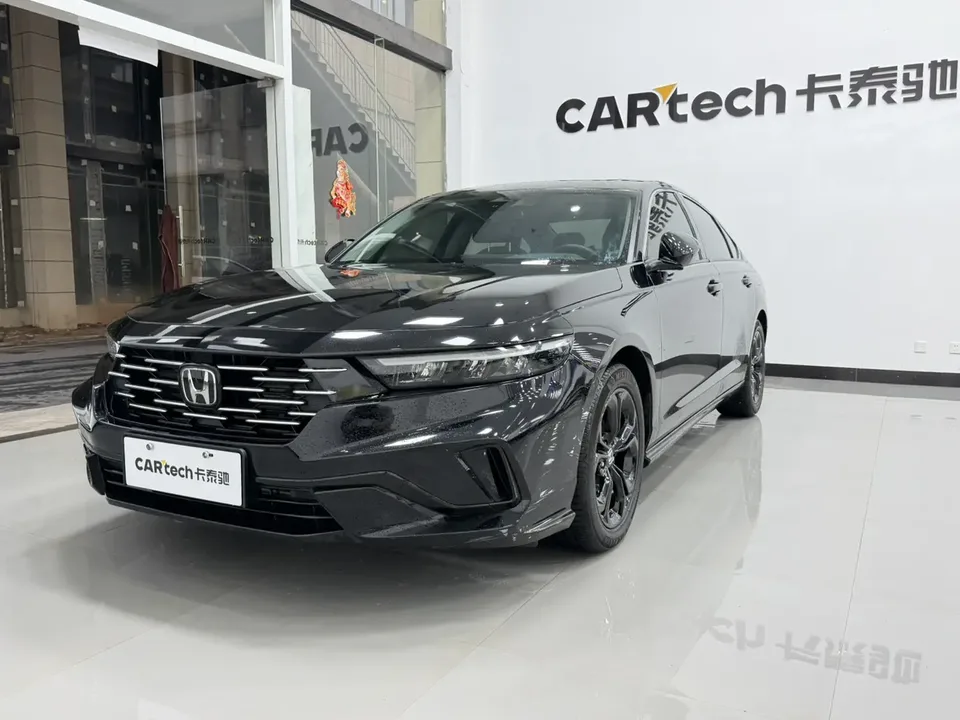 Honda Accord Accord 2025 RuiT-Motion 260TURBO Luxury Edition 2025 — фото 1, купить с доставкой в Москву