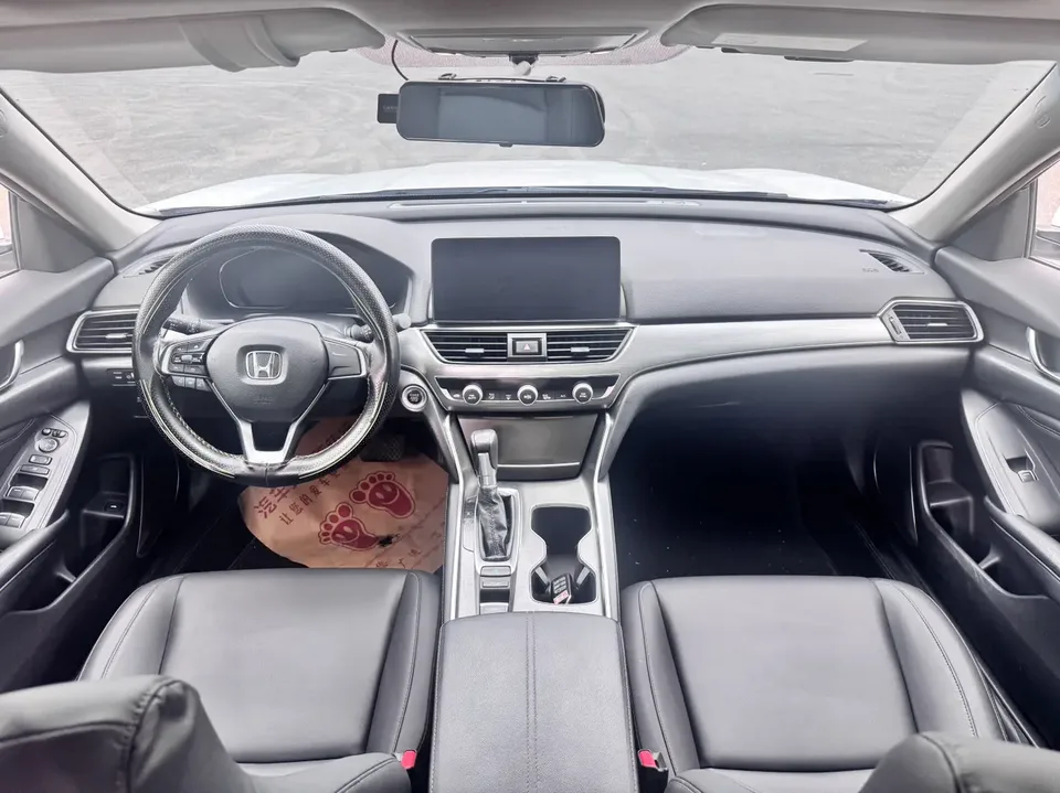 Honda Accord Accord 2022 260TURBO Deluxe Edition 2022 — миниатюра 4