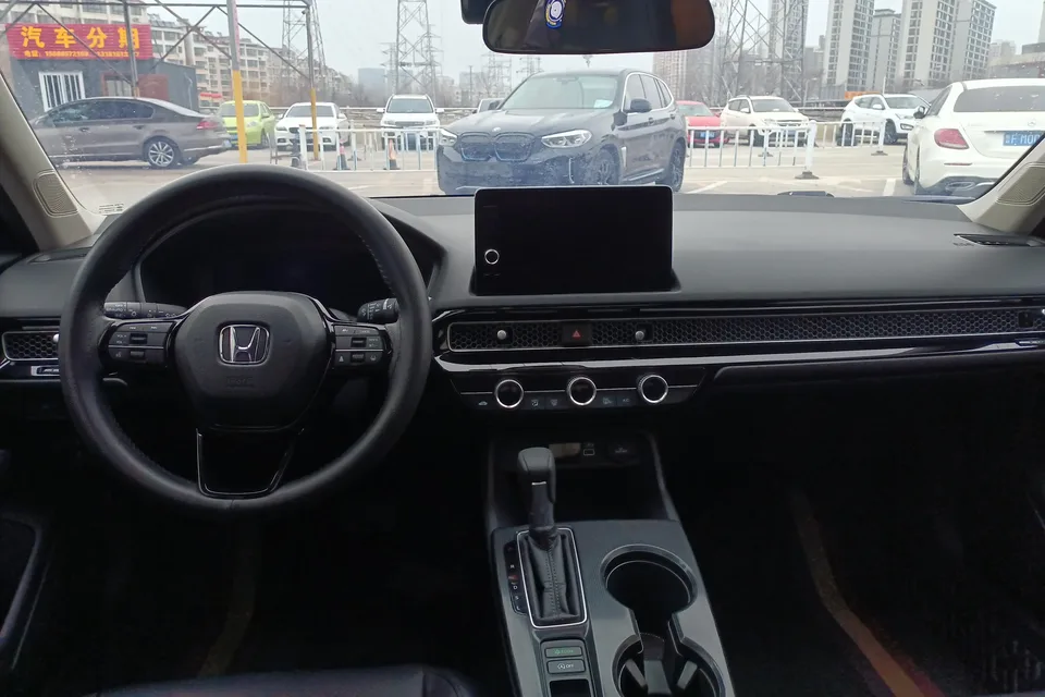 Honda Integra 240TURBO CVT Leading Edition 2023 — миниатюра 3