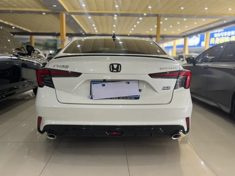Honda Integra HATCHBACK 240TURBO CVT Magic NightDeluxe Edition 2024 — миниатюра 2