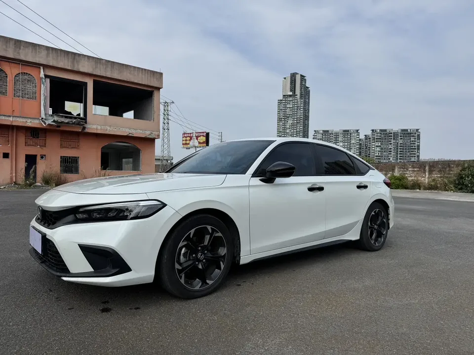 Honda CIVIC 2024