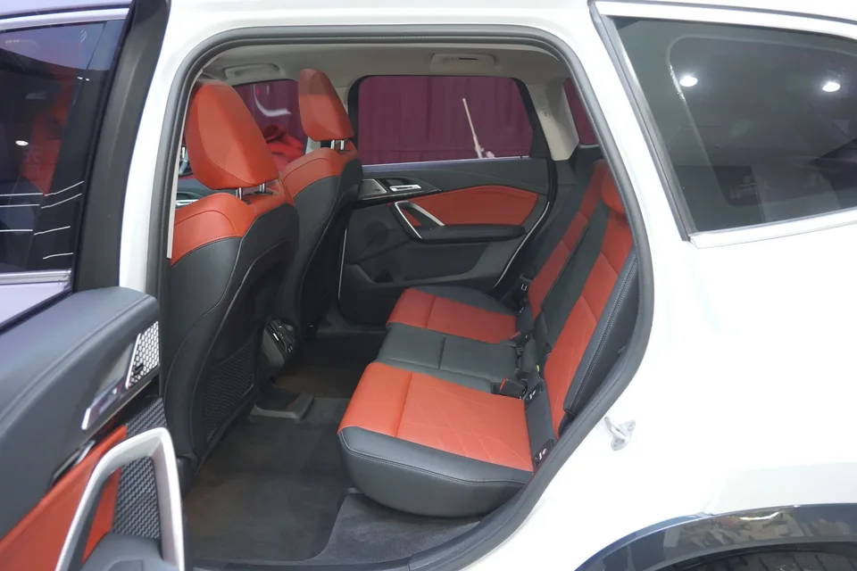 BMW X1 BMW X1 2023 sDrive25Li X Design Package 2024 — thumbnail 4