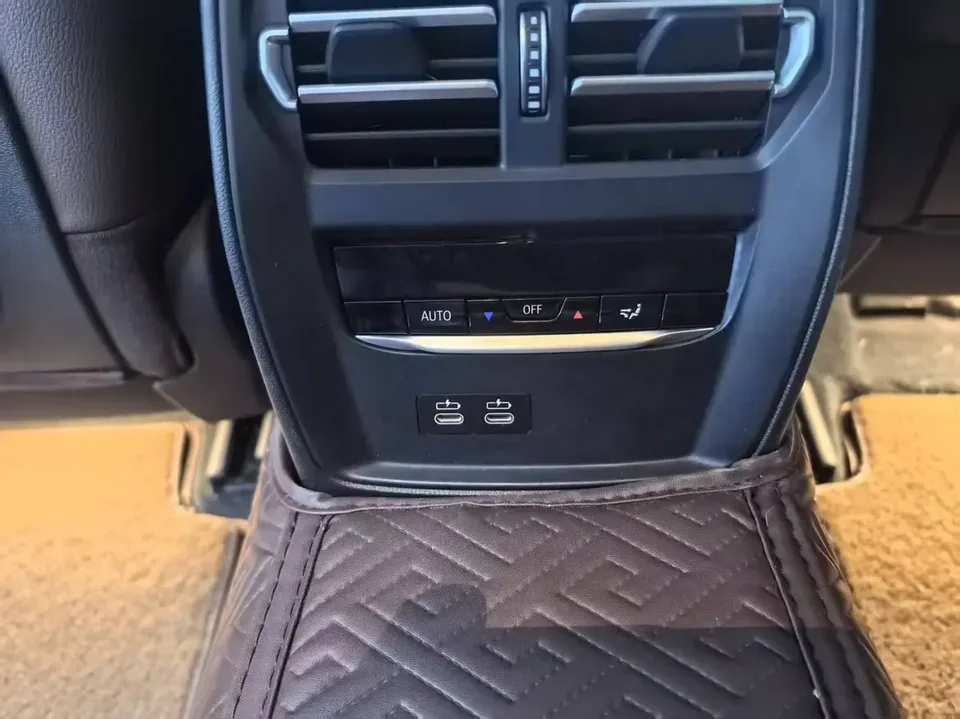BMW 3 Series facelift 320Li M Sport package 2022 — миниатюра 3