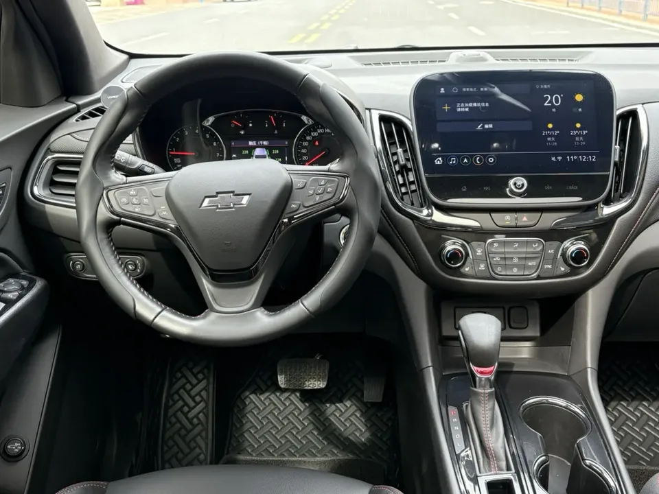 Chevrolet Equinox light hybrid 2.0T RS smart expansion version 2024 — миниатюра 4