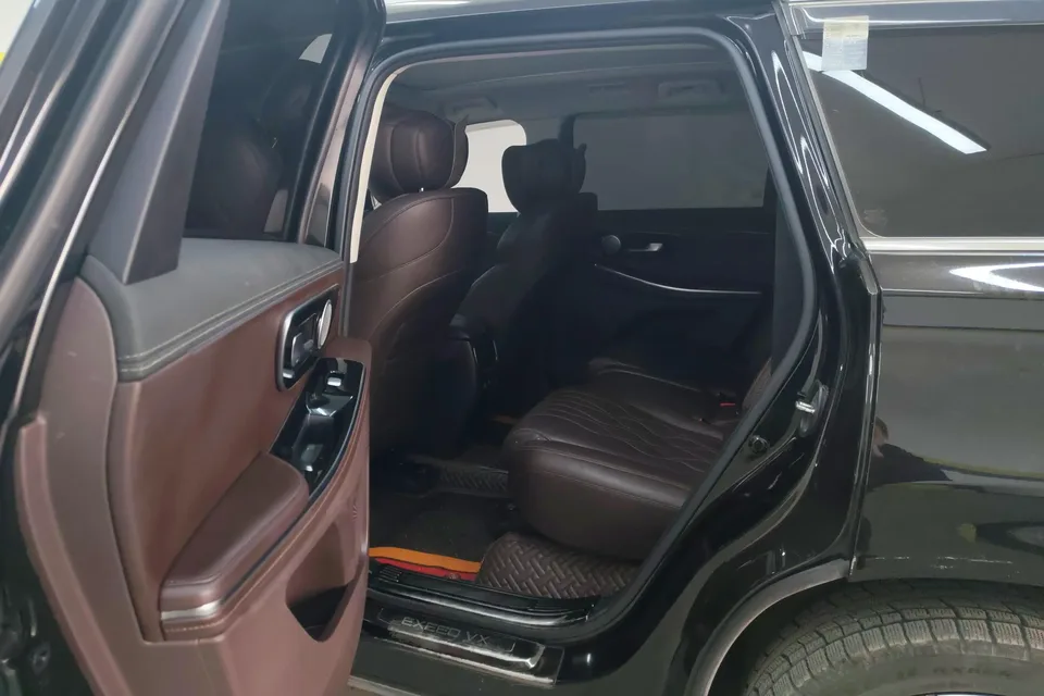 Exeed VX 2.0T two-wheel drive Xingyao-seven seats 2024 — миниатюра 4