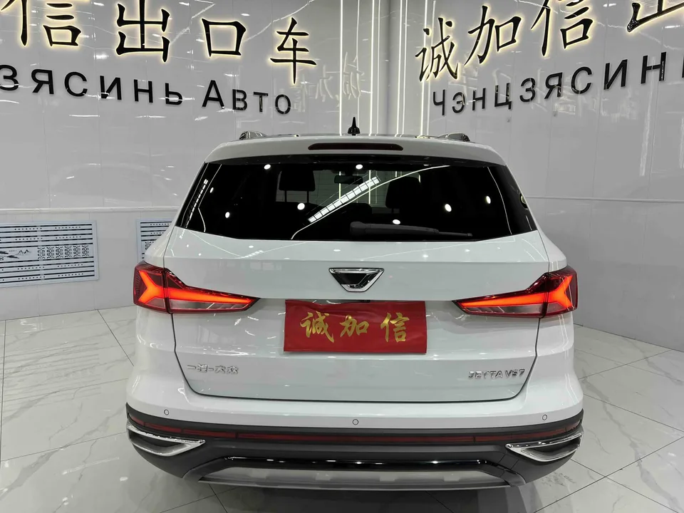 Jetta VS7 Panda Edition 1.4T Automatic Joyful Type 2022 — миниатюра 2