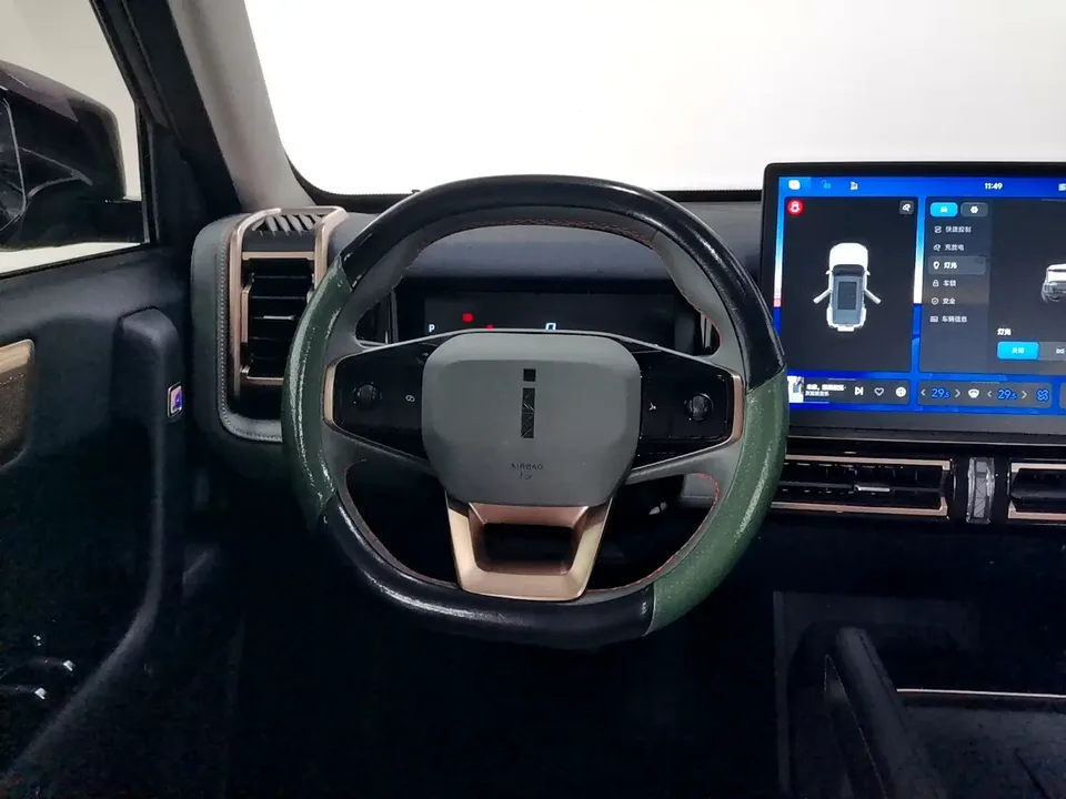 iCAR 03 two-wheel drive long-range version 2024 — миниатюра 4