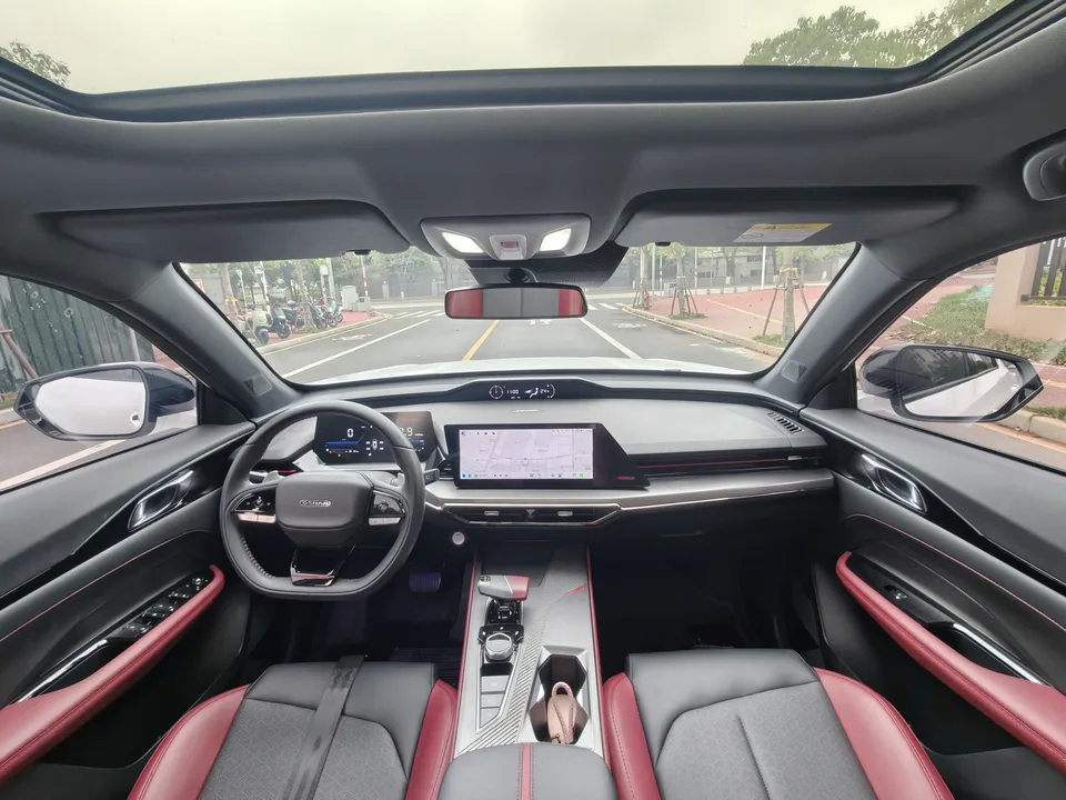 Oshan Changan Auchan Z6 Blue Whale 1.5T DCT smart cool model 2024 — миниатюра 3