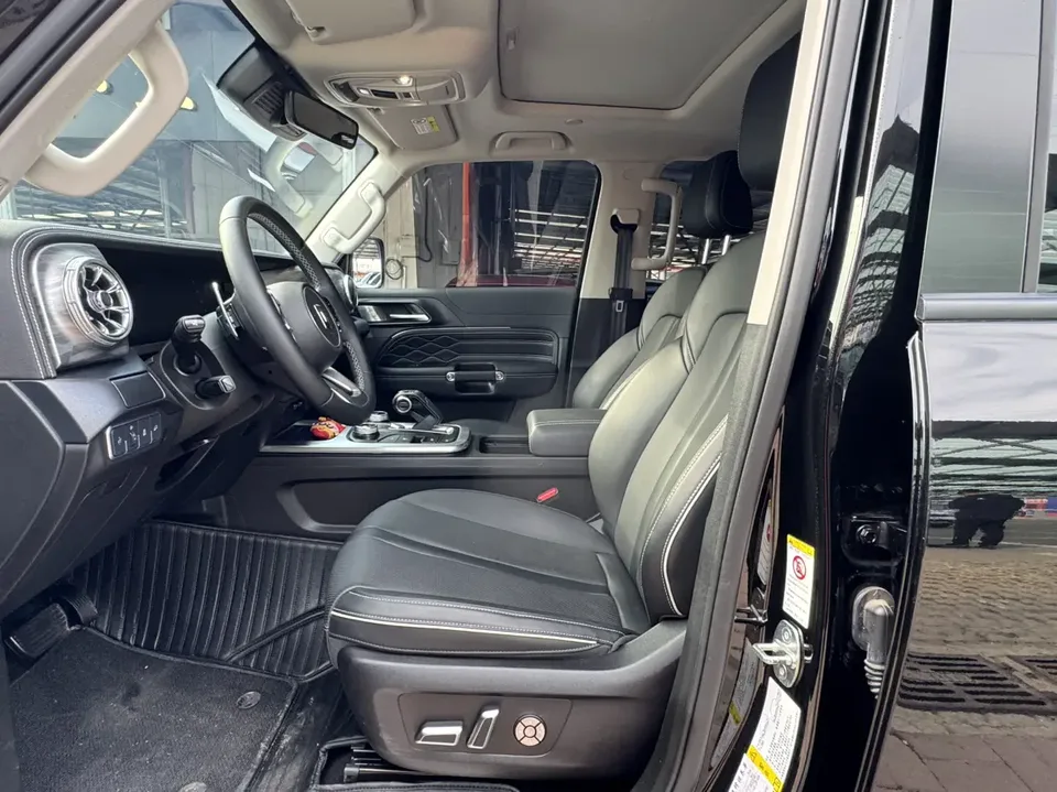Tank 300 Tank 300 2021 City Edition 2.0T is very stylish 2022 — thumbnail 5