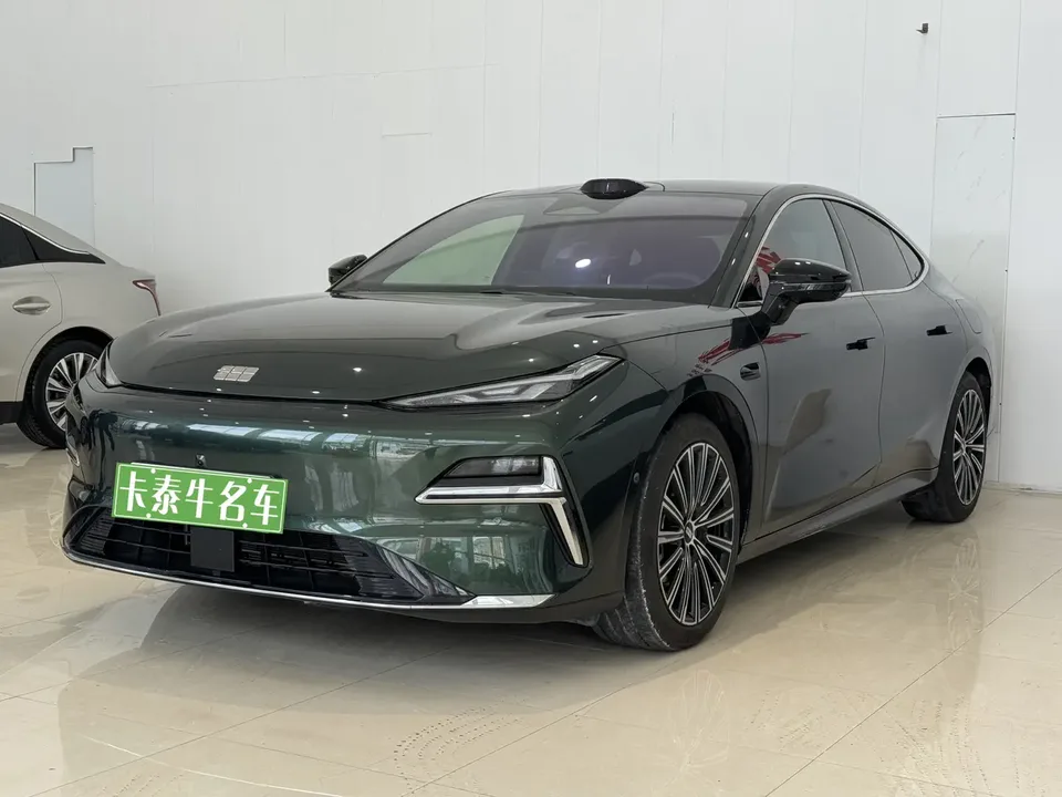 Geely Galaxy Star 8 PHEV 2025