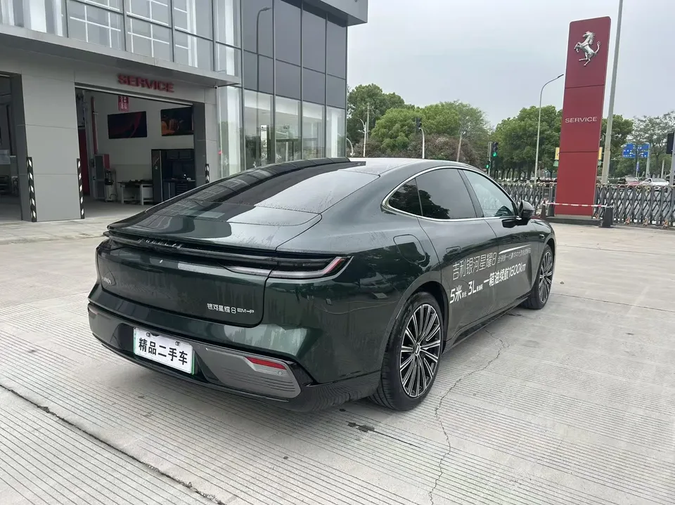 Geely Galaxy Star 8 PHEV 130km EM-P Starship Edition 2025 — миниатюра 2