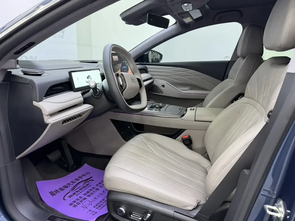 Geely Galaxy Star 8 PHEV 130km EM-P Starship Edition 2025 — миниатюра 3