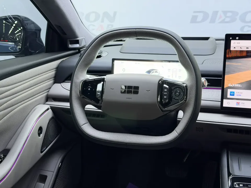 Geely Galaxy Star 8 PHEV 130km EM-P Starship Edition 2025 — миниатюра 5