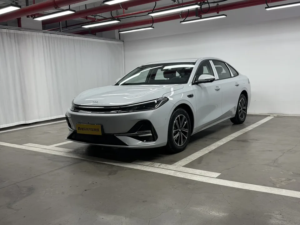 Geely Galaxy A7 PHEV 2025