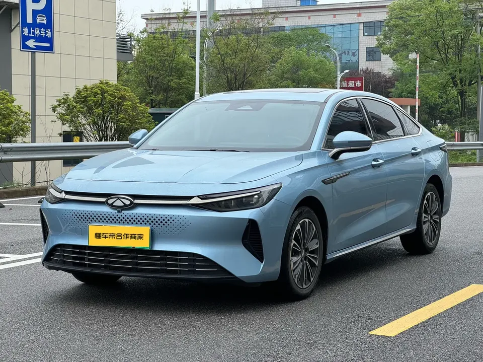 Chery Fengyun A8 2024