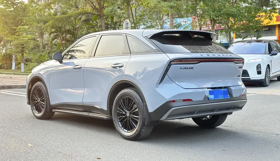 Kai Chen Venucia Big V Venucia V 2022 260T Idol Edition 2023 — миниатюра 4
