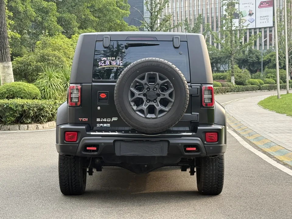 BAIC Beijing Off-road BJ40 2.0D Automatic 4WD Blade Hero Glory Edition 2024 — миниатюра 5