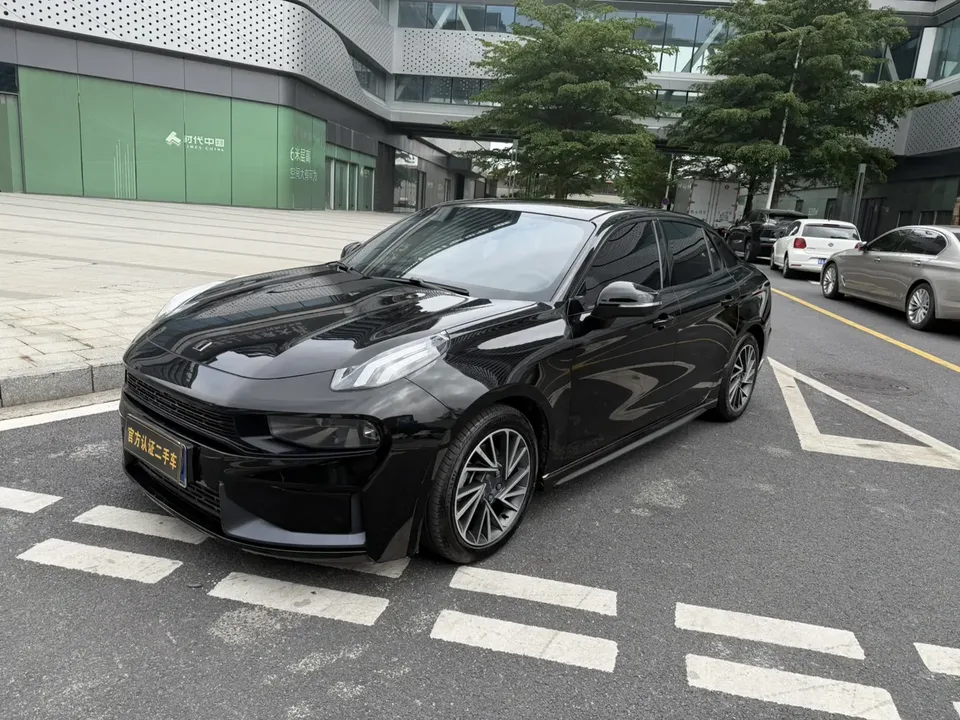 Lynk & Co 03 2022