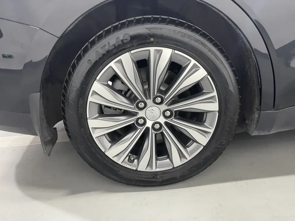 Hongqi E-QM5 450KM Travel Edition 100kW 2025 — миниатюра 5
