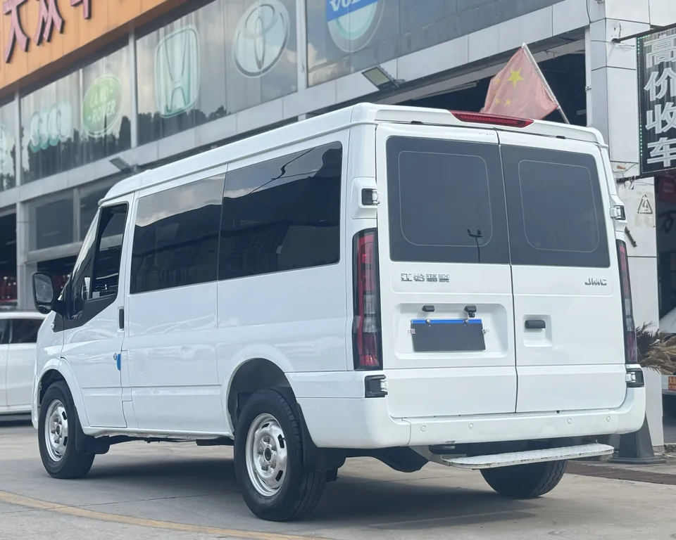 Jiangling Fushun Fushun 2024 2.0T manual diesel short-axle low-top commercial multi-purpose passenger car 5 seats 2023 — thumbnail 4