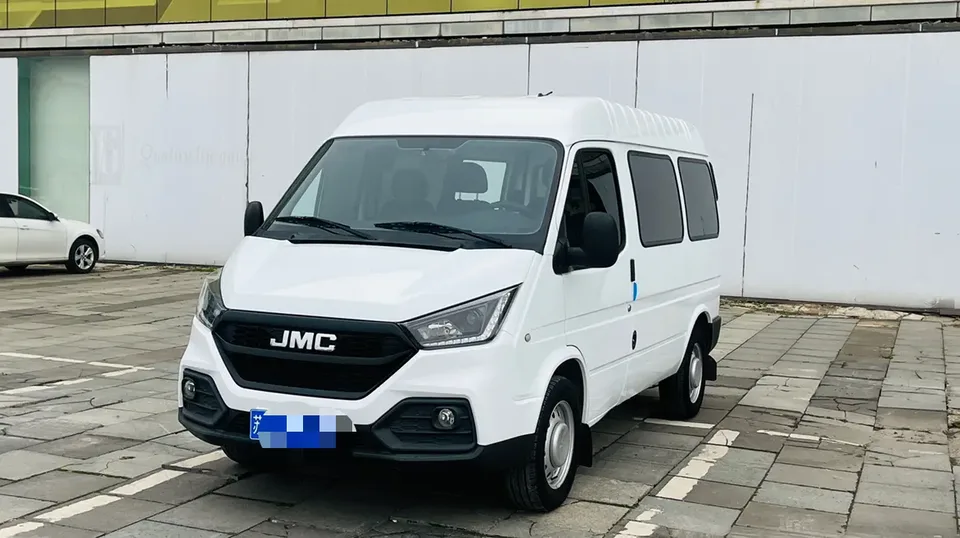 Jiangling Teshun Teshun 2021 2.8T Space King Ordinary Model Short Axis Medium High Top 6 Seater Diesel National VI JX493 2022 — photo 1, buy with delivery to Moscow