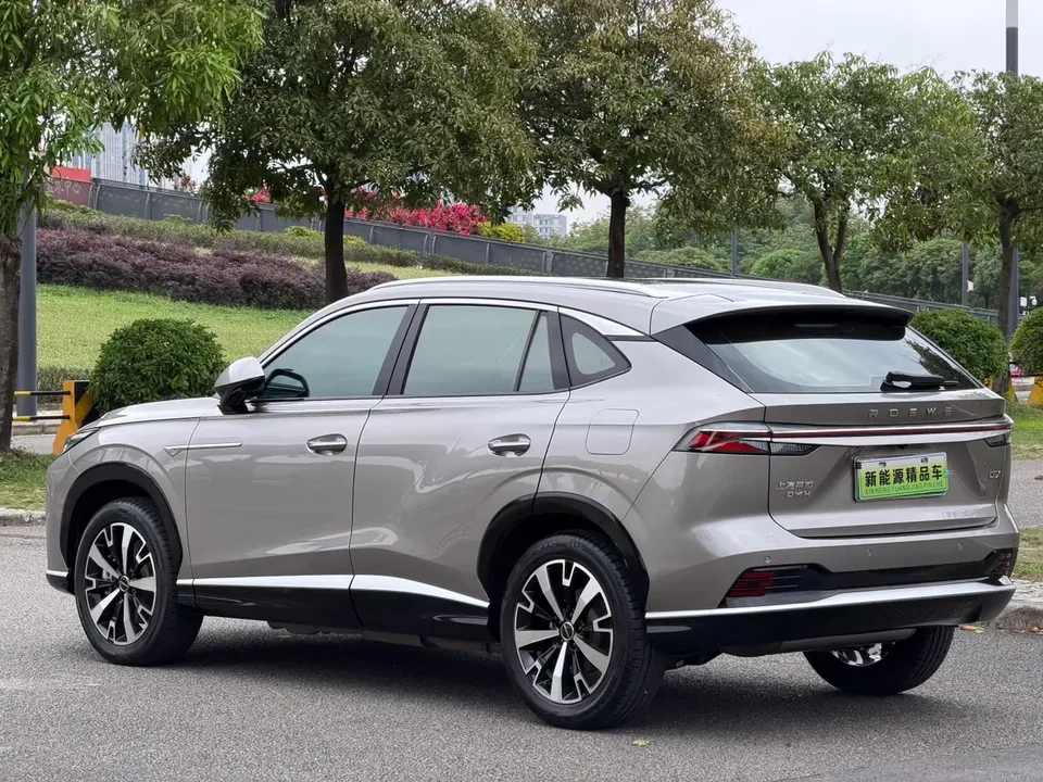 Roewe D5X DMH 135 Flagship Edition 2025 — миниатюра 2