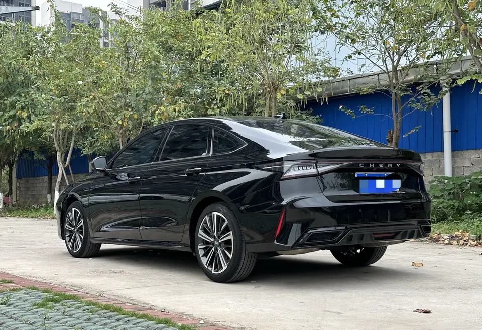 Chery Arrizo 8 1.6TGDI DCT 2023 — миниатюра 2